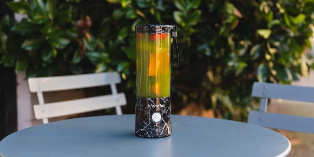 V2 Portable Blender - Compact portable design USB-C rechargeable BPA-free construction