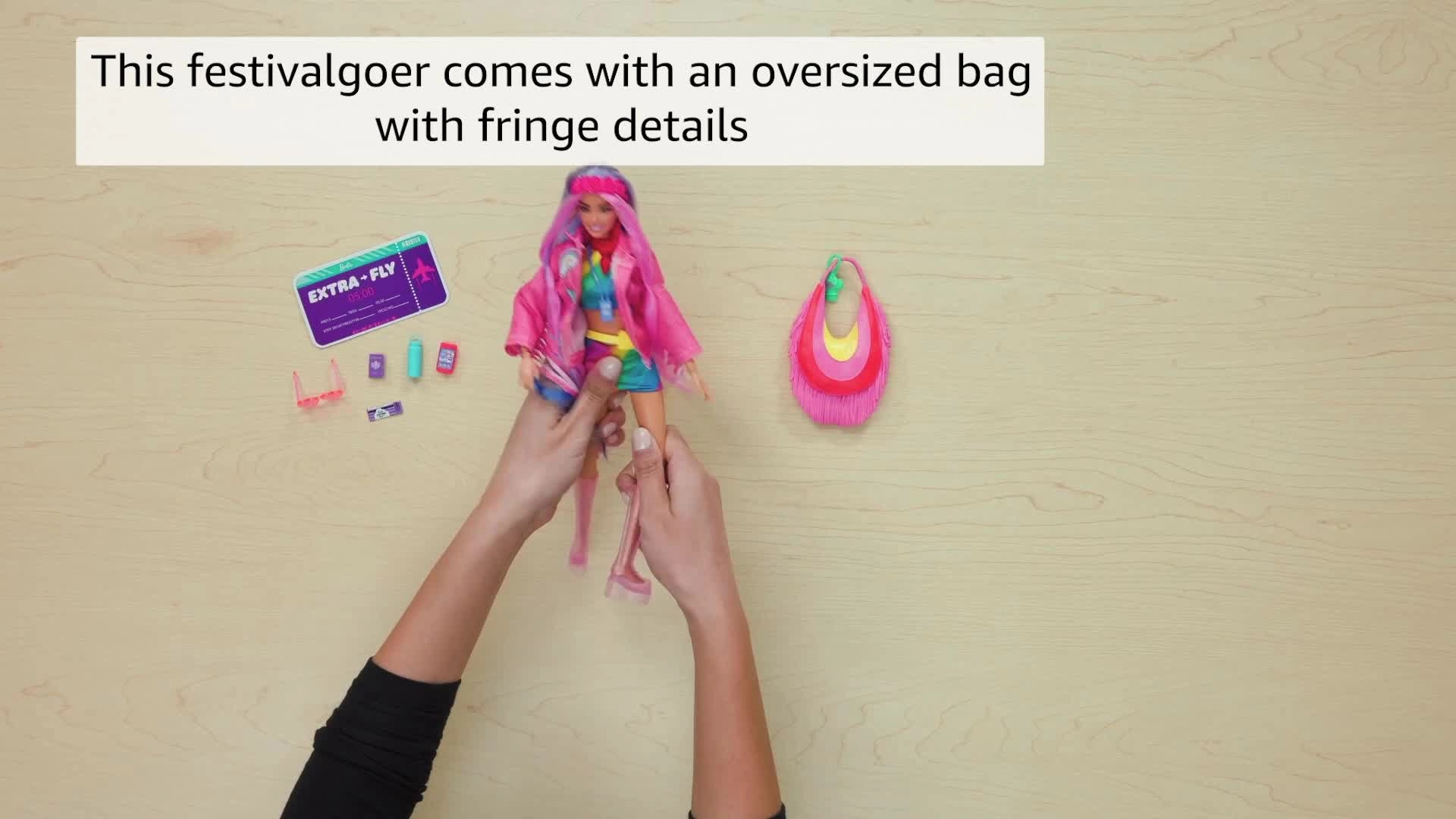 Barbie Extra Fly - Pink and purple hair Desert Fashion 15 accessories Ages 3+