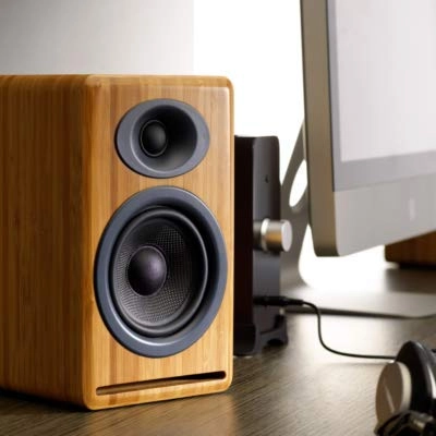 P4 - 10-125W per channel