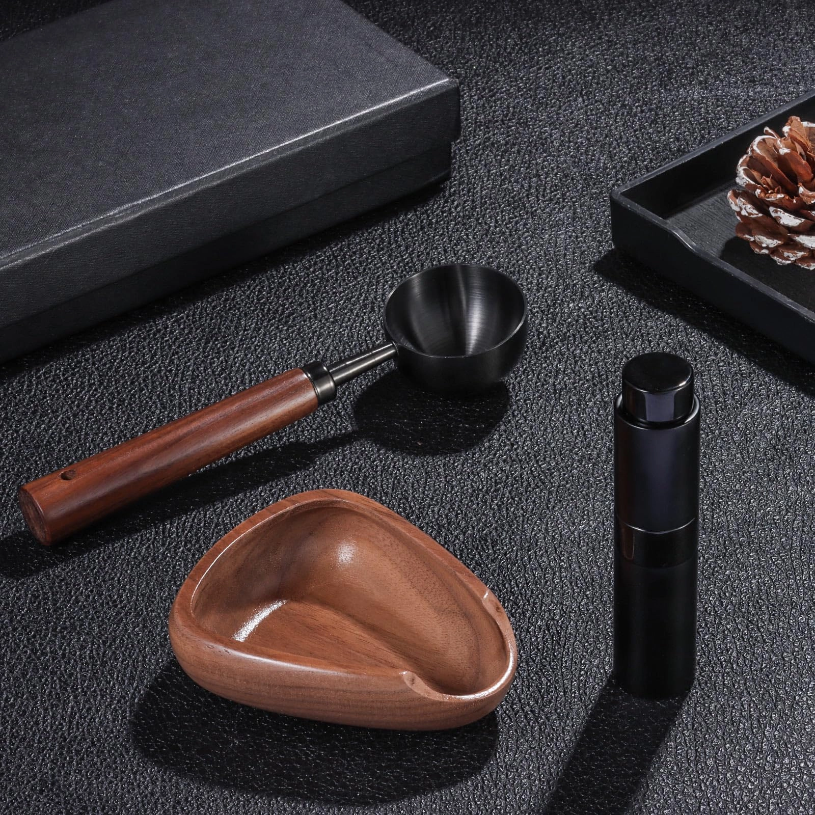 Dosing Cup + Coffee Spoon + Spray Bottle - 8 Milliliters + Gift Box