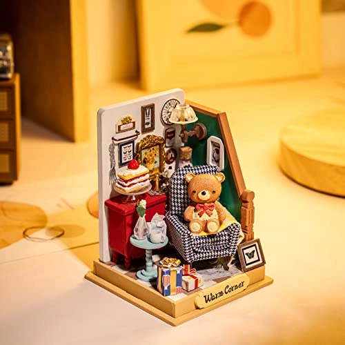 DIY Miniature Dollhouse Kit - Holiday Living Room