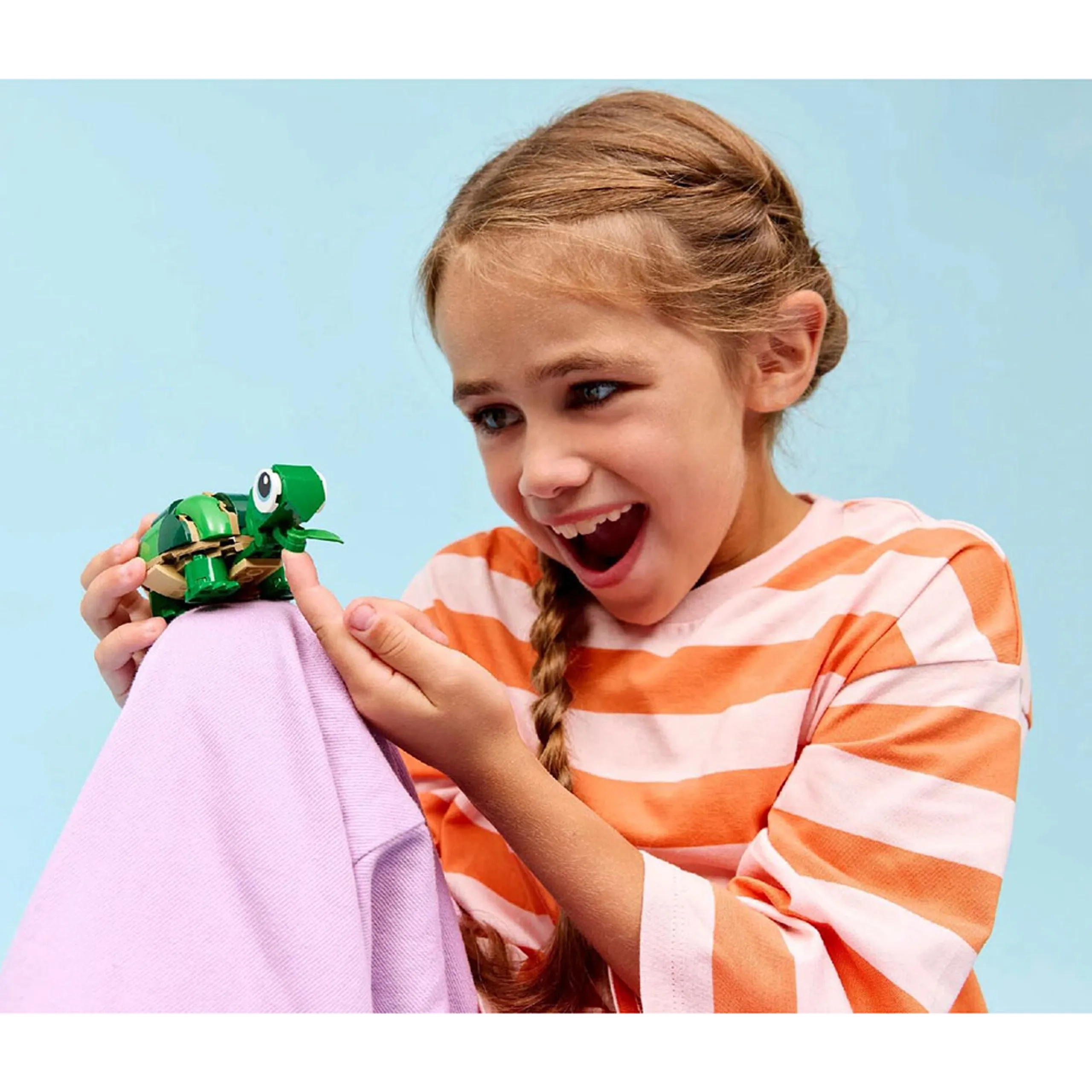 LEGO Creator Turtle With A Water Lily Flower (31377)