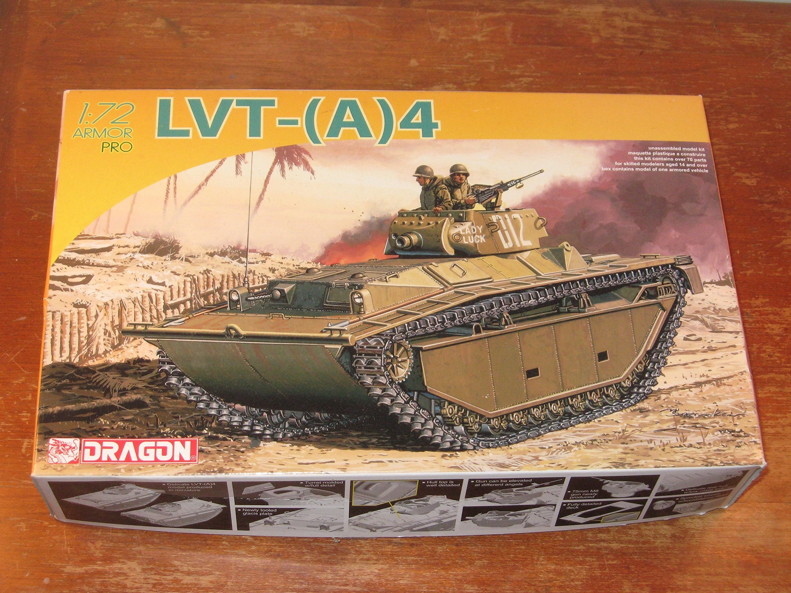 Dragon Models USA LVT(A)-4 - 1/72