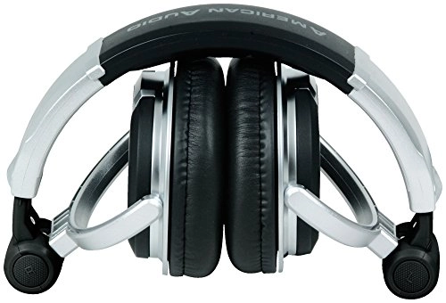 HP700 Wired Headphone