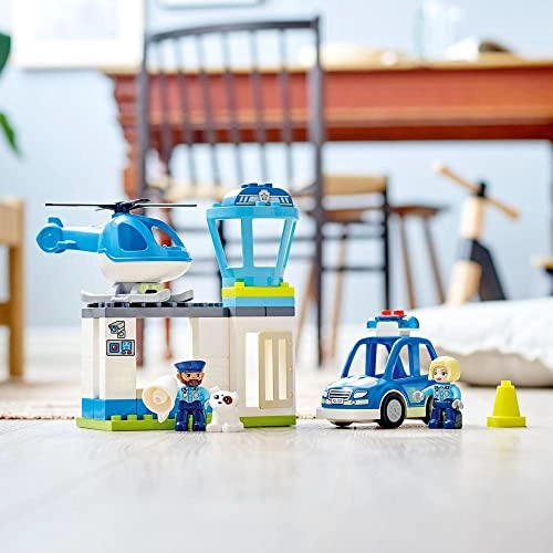 Town Police Station & Helicopter (10959)
