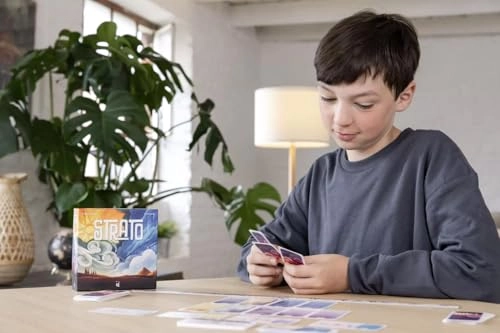 Strato - Card Game