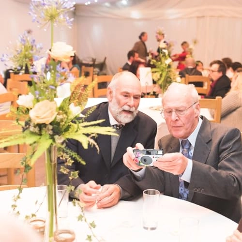 LeBox - 10x 27EXP 35mm + Photo Album + Photography Tips Card + Lens Cloth - Microfibre