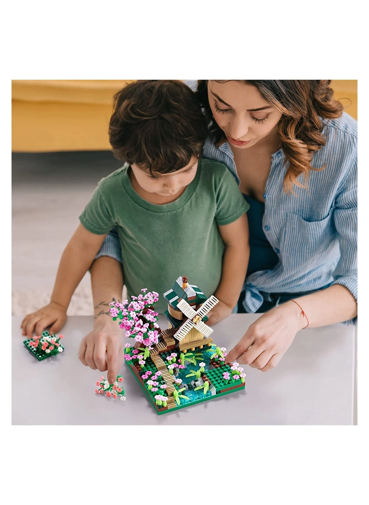 River Windmill - Sakura Cherry Blossom 600 pcs