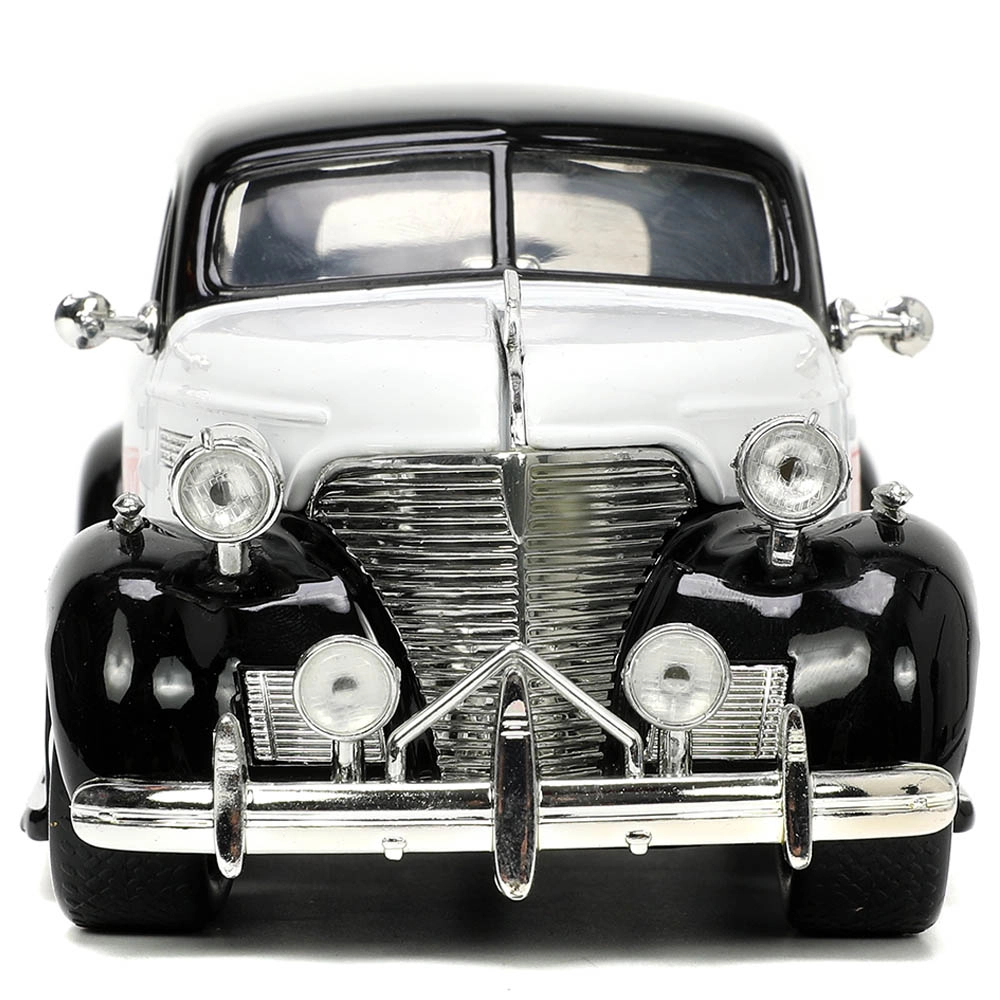 Mr Monopoly 1939 Chevy Master with Figure - 1:24