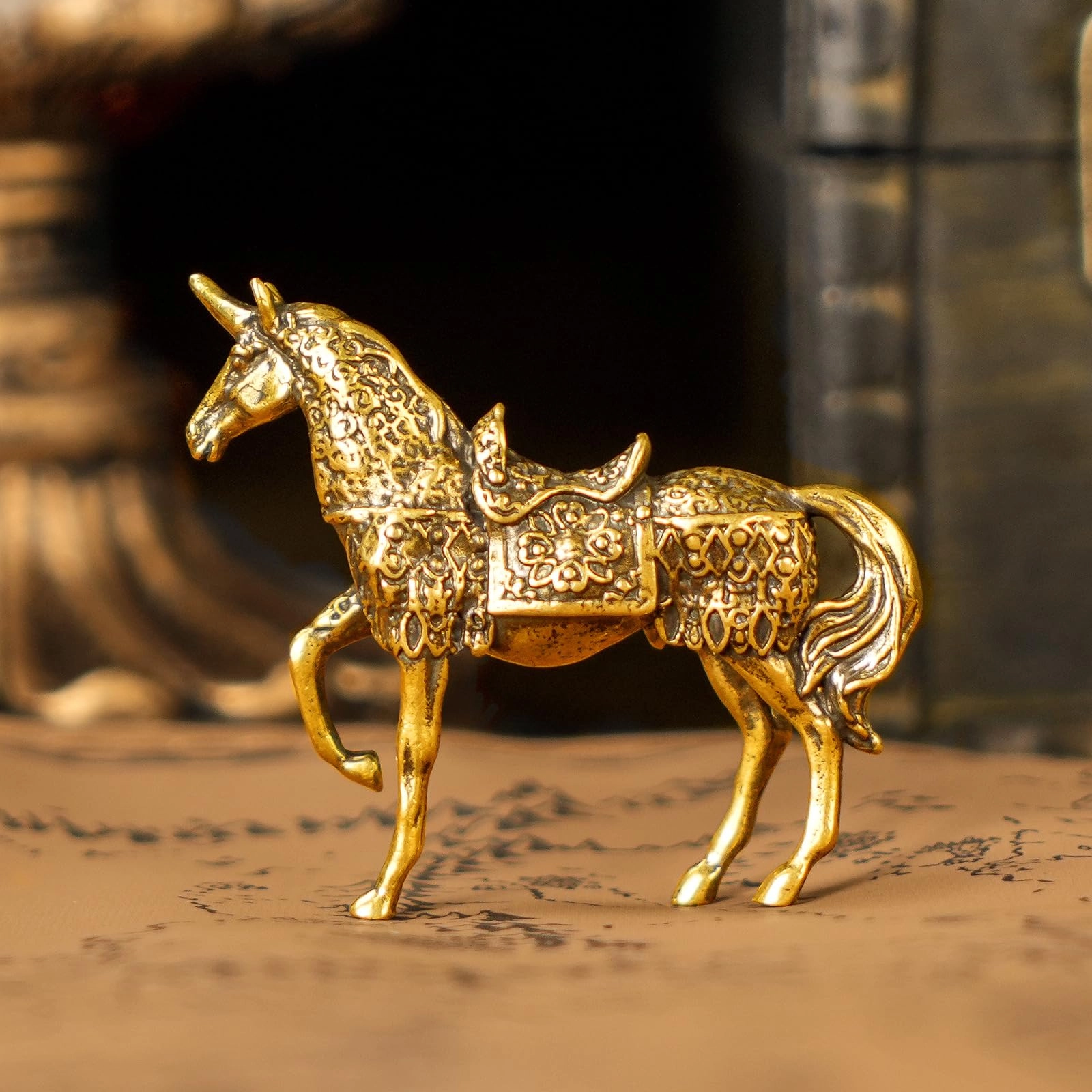 chovy Armored Unicorn Statue (4.5 cm)