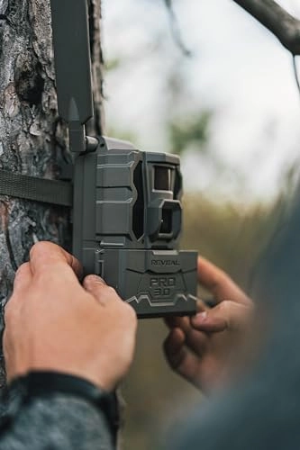 Reveal Pro 3.0 - Cellular 1080p + 32GB SD Card + Lipo Lithium Battery Pack