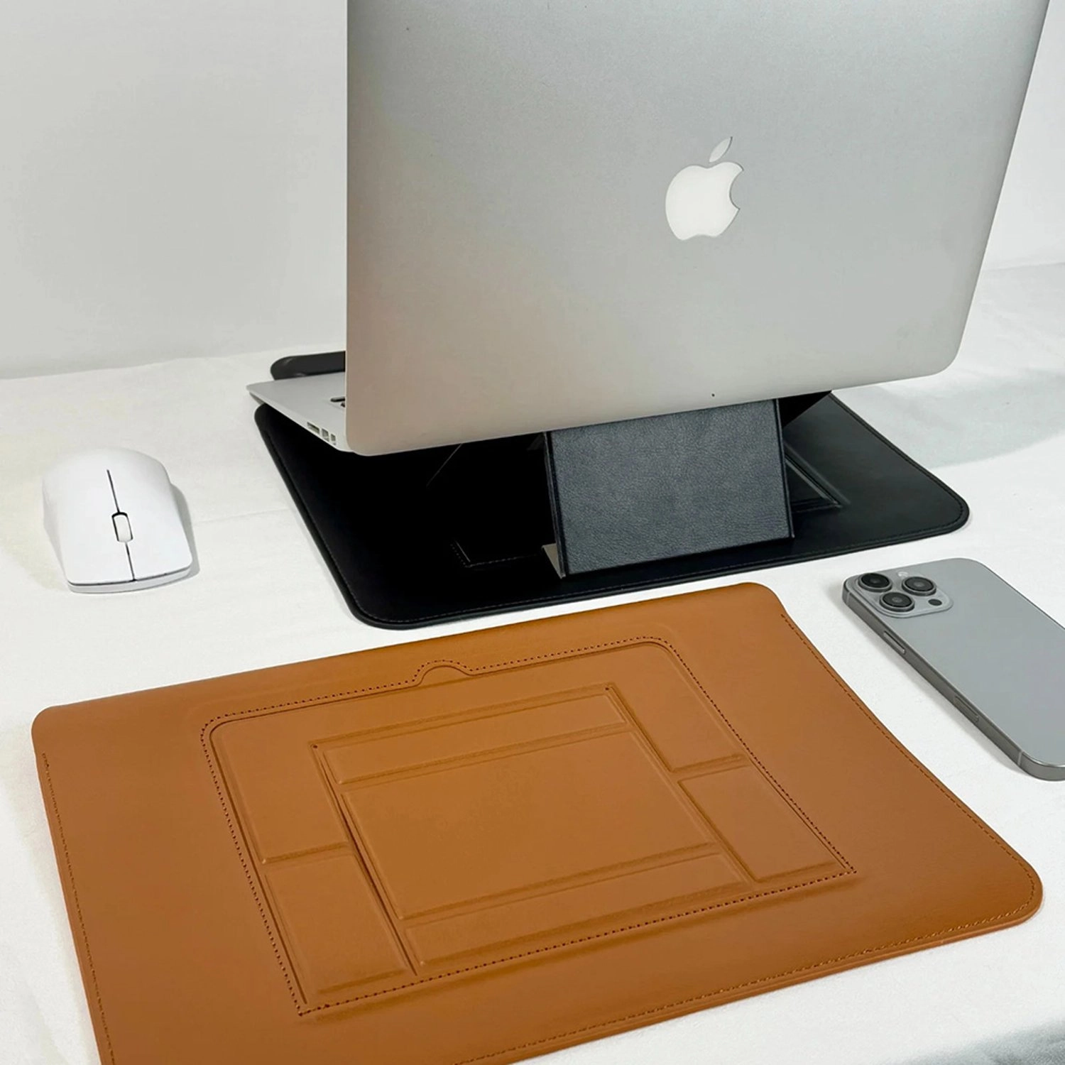 Eleve Leather Sleeve for MacBook 13.6-Inch