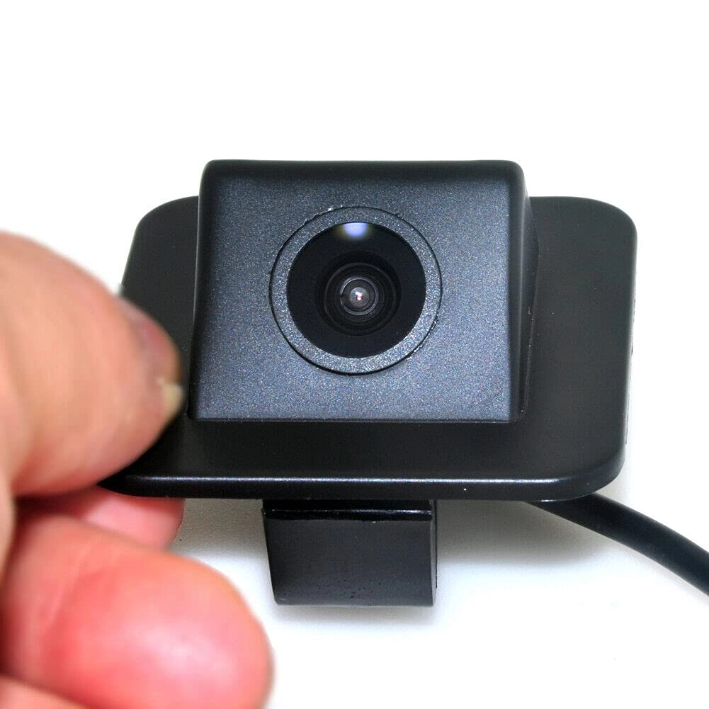 Rear View Reverse Backup Tracks Camera - 728 x 512