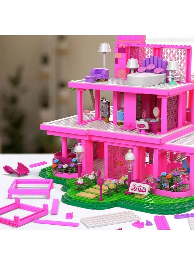 Barbie The Movie DreamHouse Replica - 4 Figures