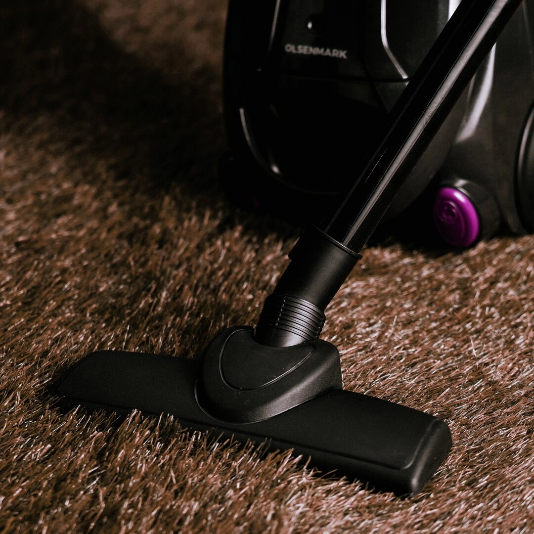 Vacuum Cleaner (OMVC1782)