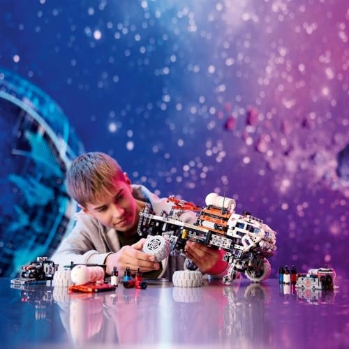 Technic Mars Crew Exploration Rover (42180) - Outer Space 11+