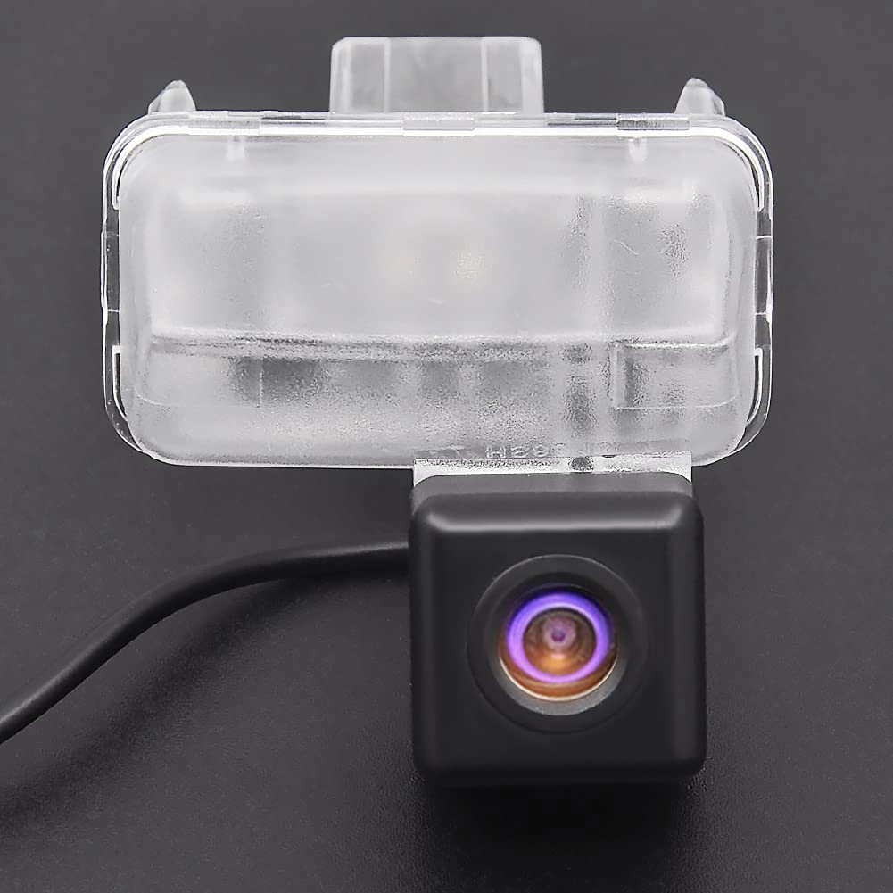 Rear View Reverse Backup Tracks Camera - 728 x 512