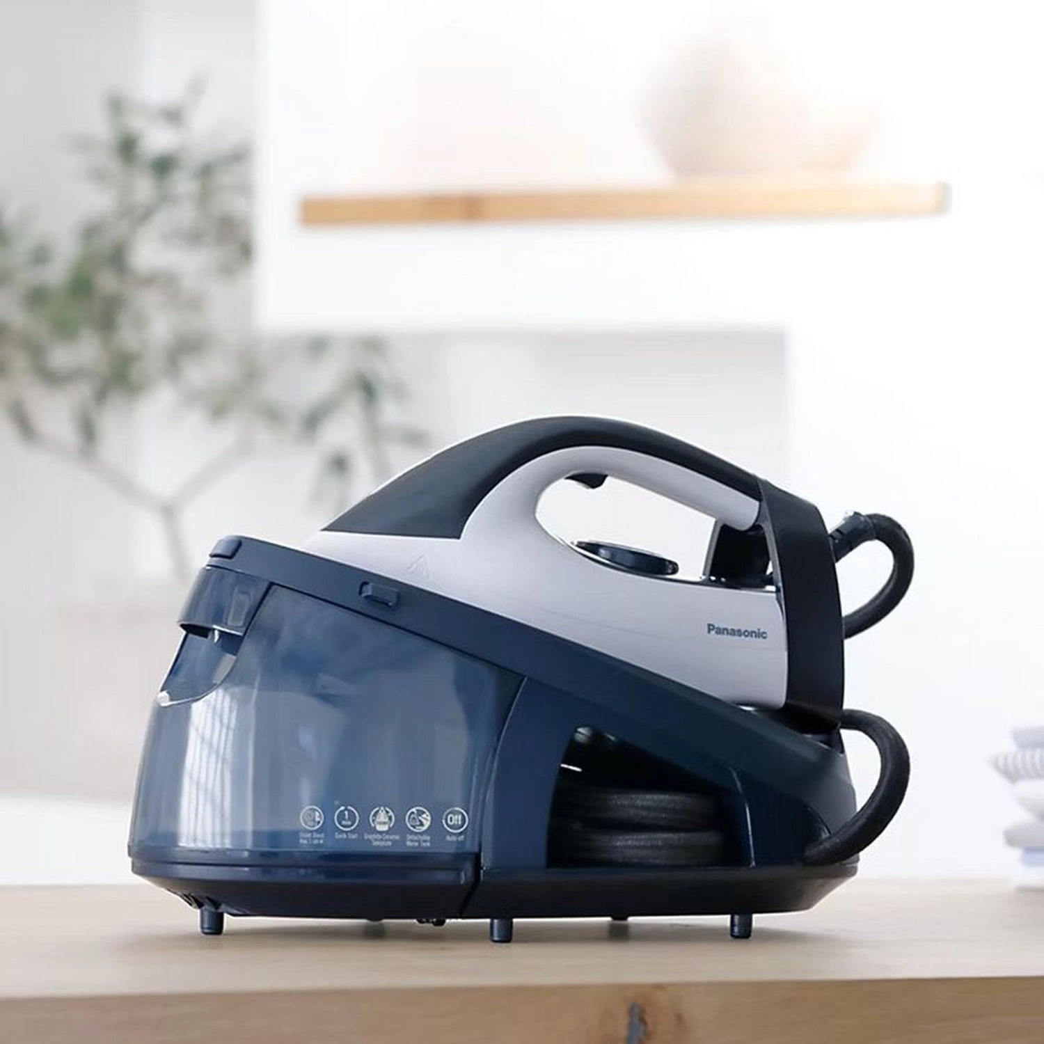 NI-GT150ATH - Steam Iron 1.5 Liter 115 gram per minute