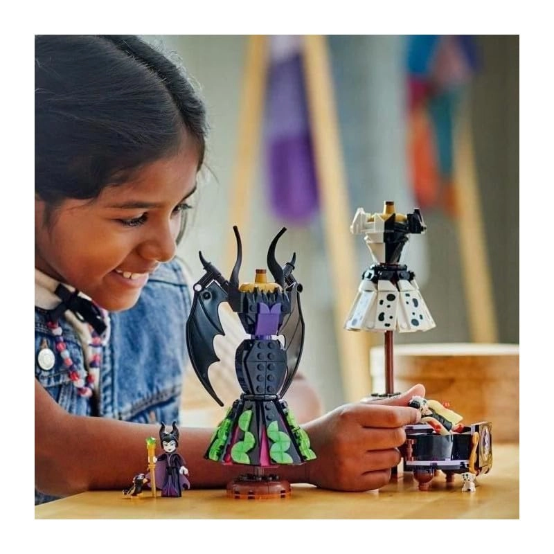 Disney Maleficent's and Cruella De Vil's Dresses (43262)