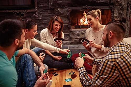 UNO: Iconic Series 2000's - Card Game