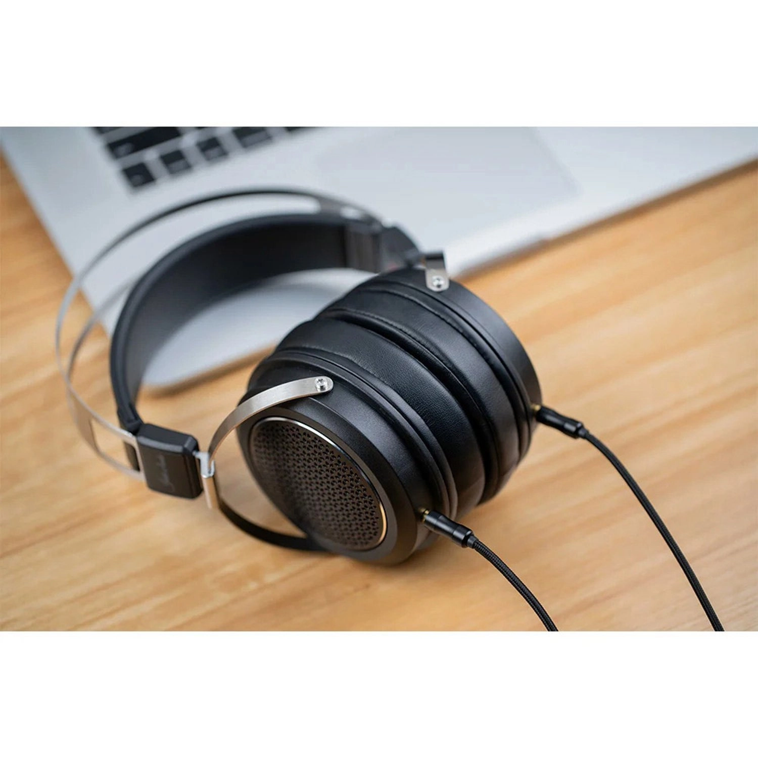 JT1 Wired Headphone