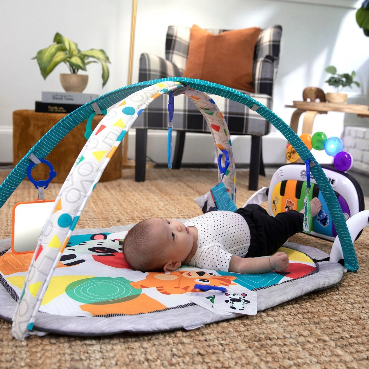4-in-1 Kickin’ Tunes Musical Meadow Music & Language Discovery Gym - 0 months