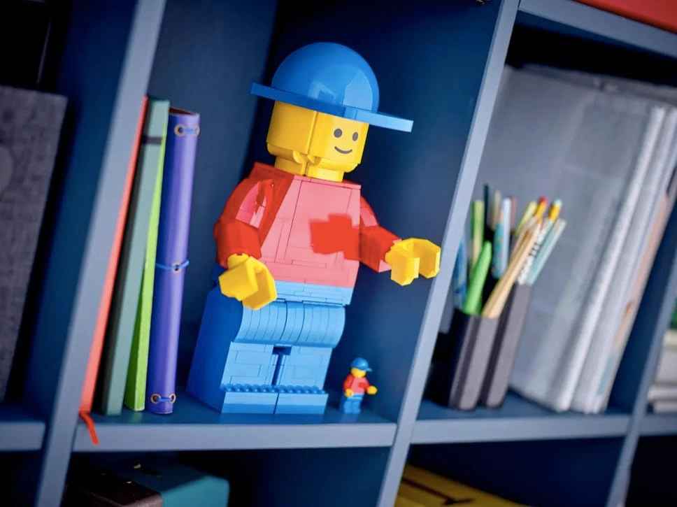 Up-Scaled Minifigure (40649)