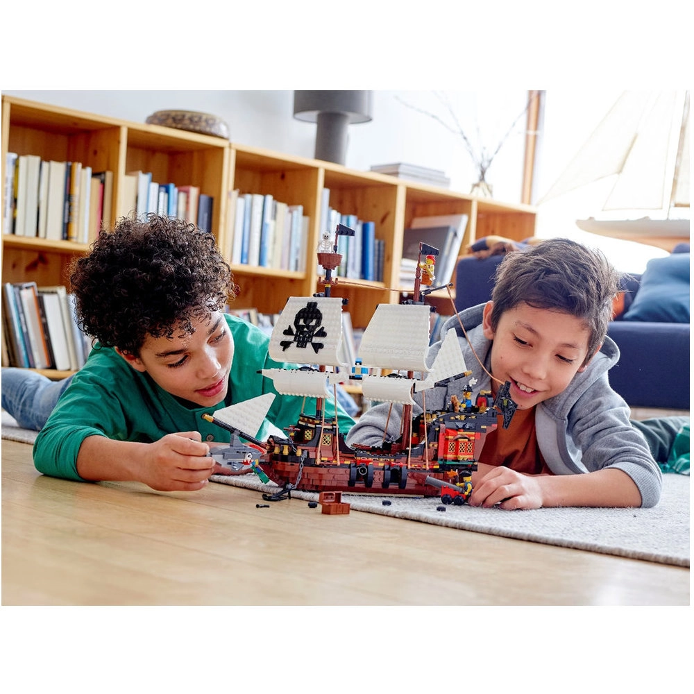 Creator 3-In-1 Pirate Ship (31109)