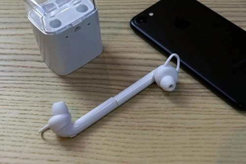 Mini In-Ear Wireless Earphone