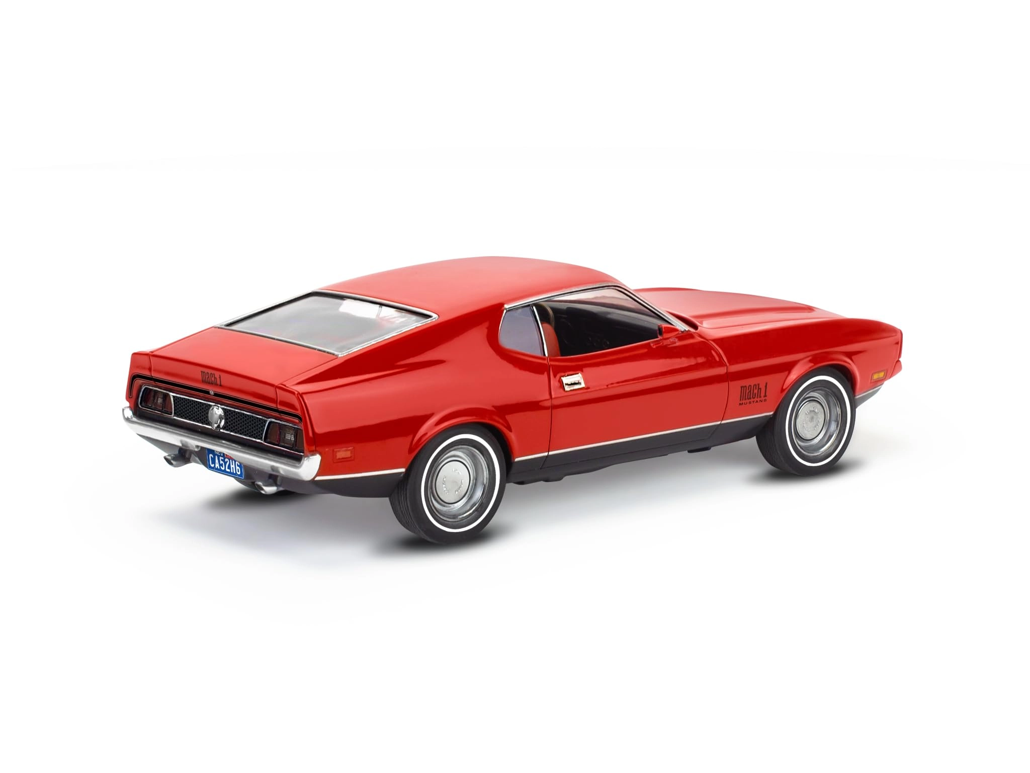 James Bond 71 Ford Mustang Mach 1 429 Model Kit (14555) - 1:25