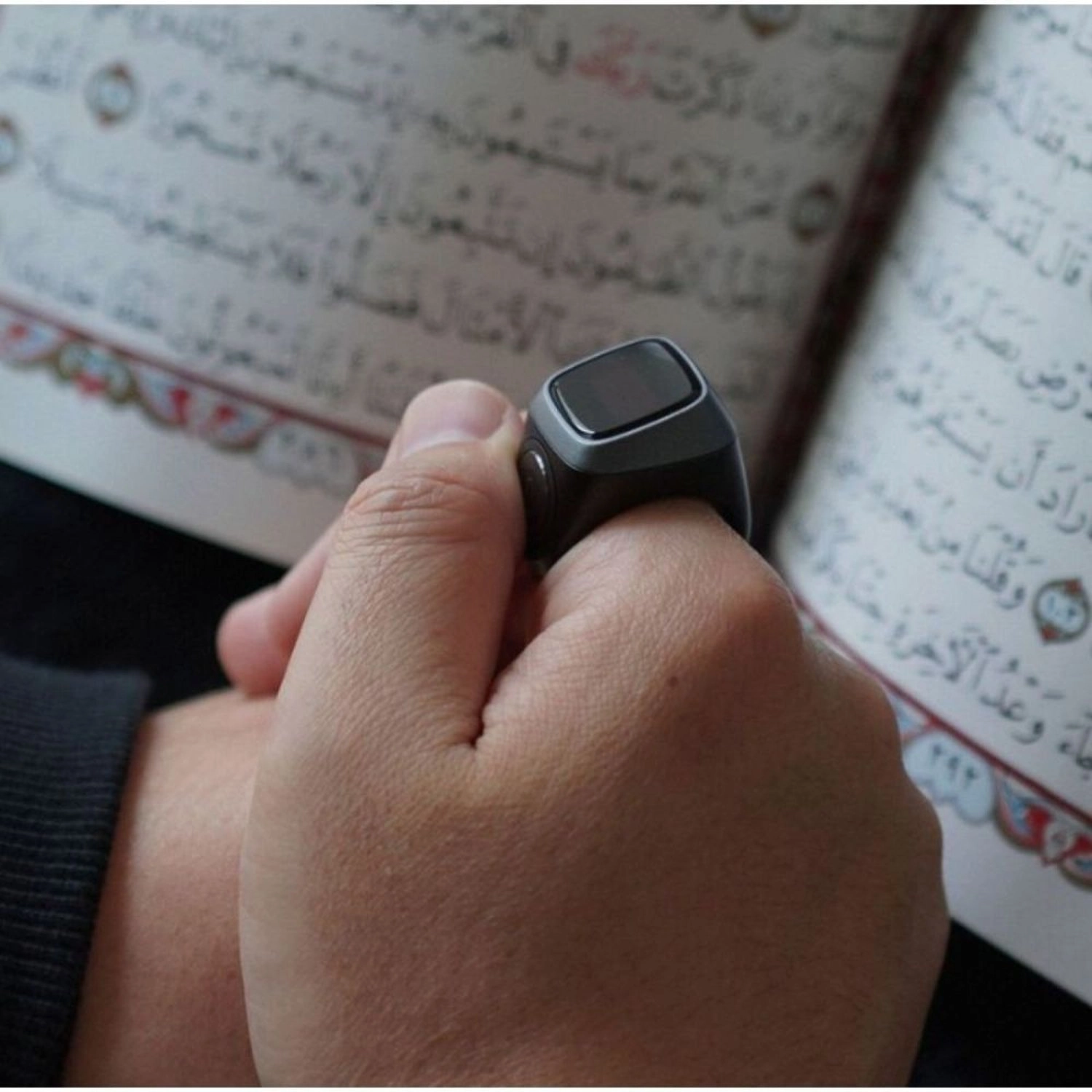 Zikr Smart Ring