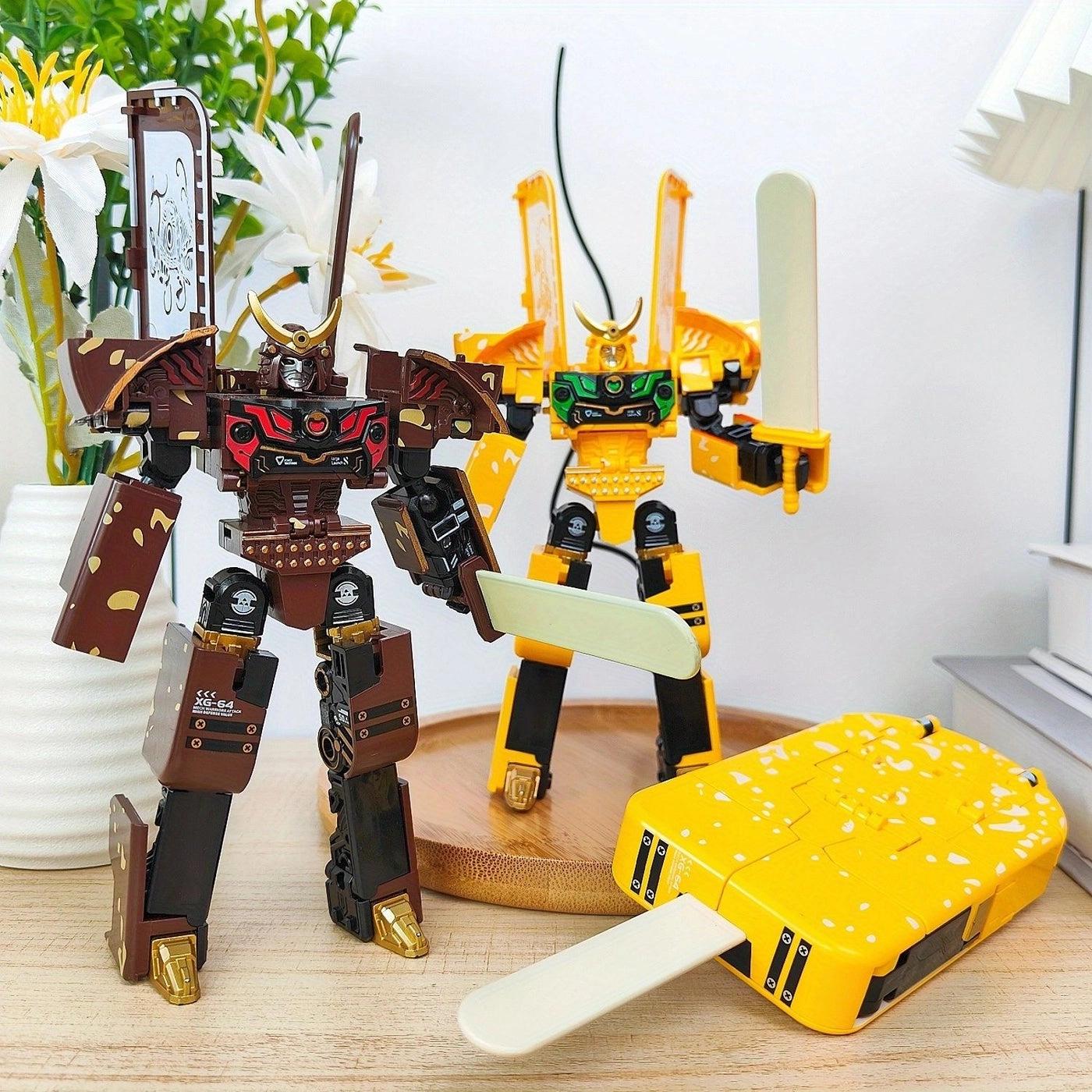 Generic Mecha Toy - 2-in-1 brown