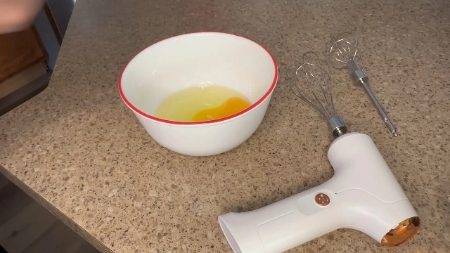 Cordless Hand Mixer