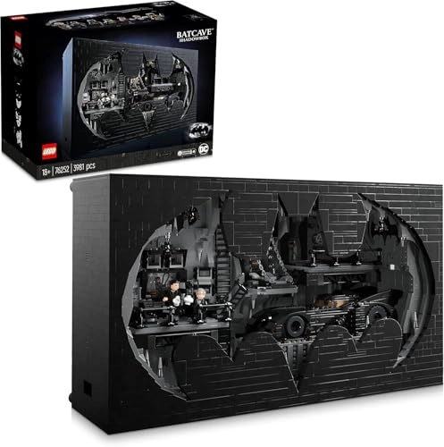 DC Batman Batcave Shadow Box (76252)