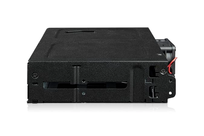 MB105VP-B - U.2/U.3 SlimSAS 2.5 Inches