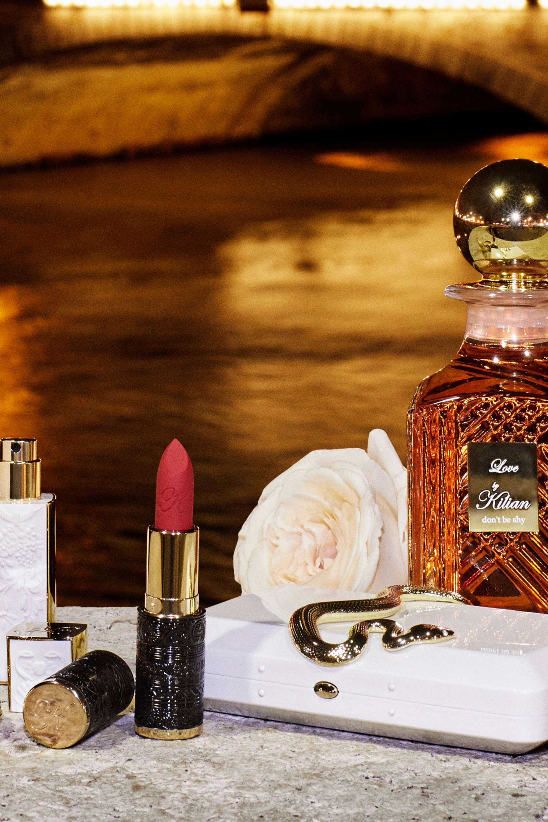 Love, Don't be Shy Eau de Parfum 250ml