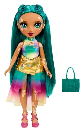 Jewel Richie Core Fashion Doll - Vitiligo Emerald 2 Outfits