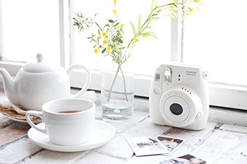 Instax Mini 8 - print size 54 (W) x 86 (H) mm