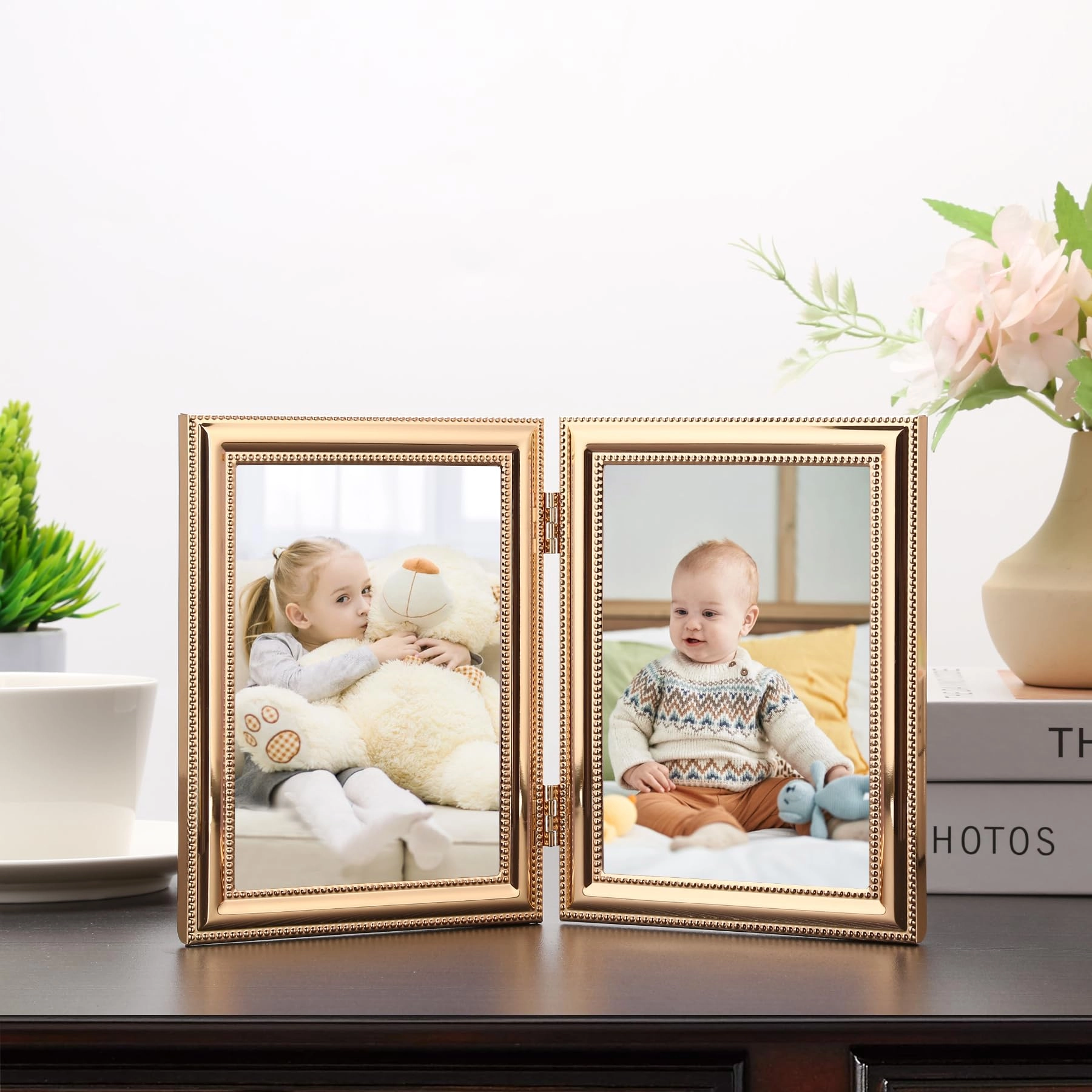 Hinged Double Photo Frame - 4x6'' 2