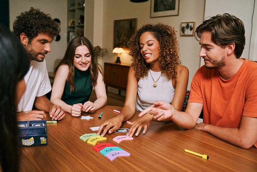 Fun Facts Party Game - English Ages 8+