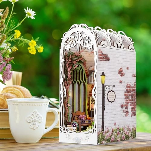Book Nook - Floral 1:12