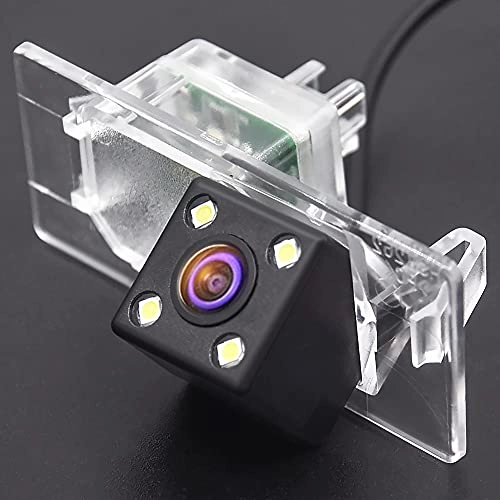 Rear View Reverse Backup Tracks Camera - 728 x 512