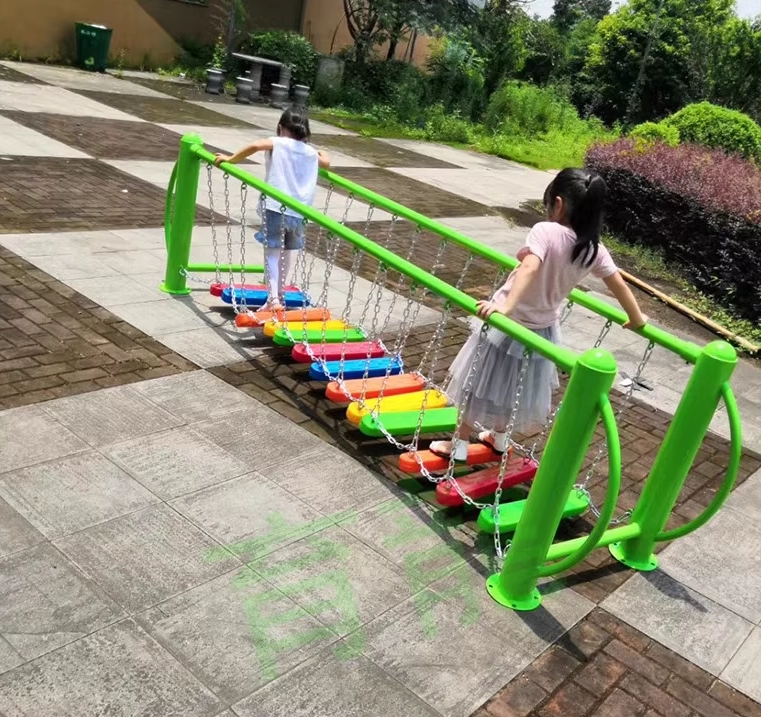 Kindergarten all-steel thrilling swing bridge - 300 x 70 x 80 cm Suitable for 3 years and above