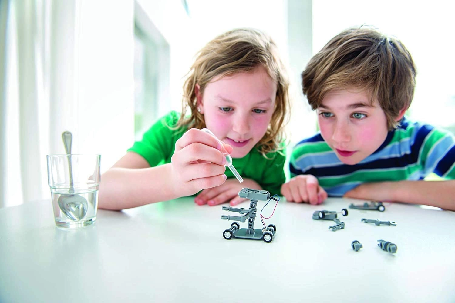 Green Science Salt Powered Robot - Science