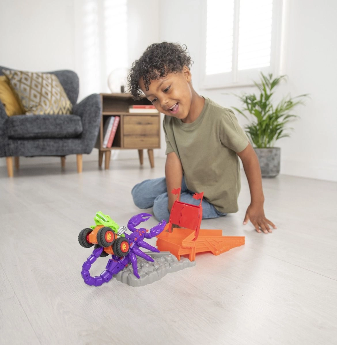 Beast Machines Stinger Slam + Monster Jaws Car - 1pcs