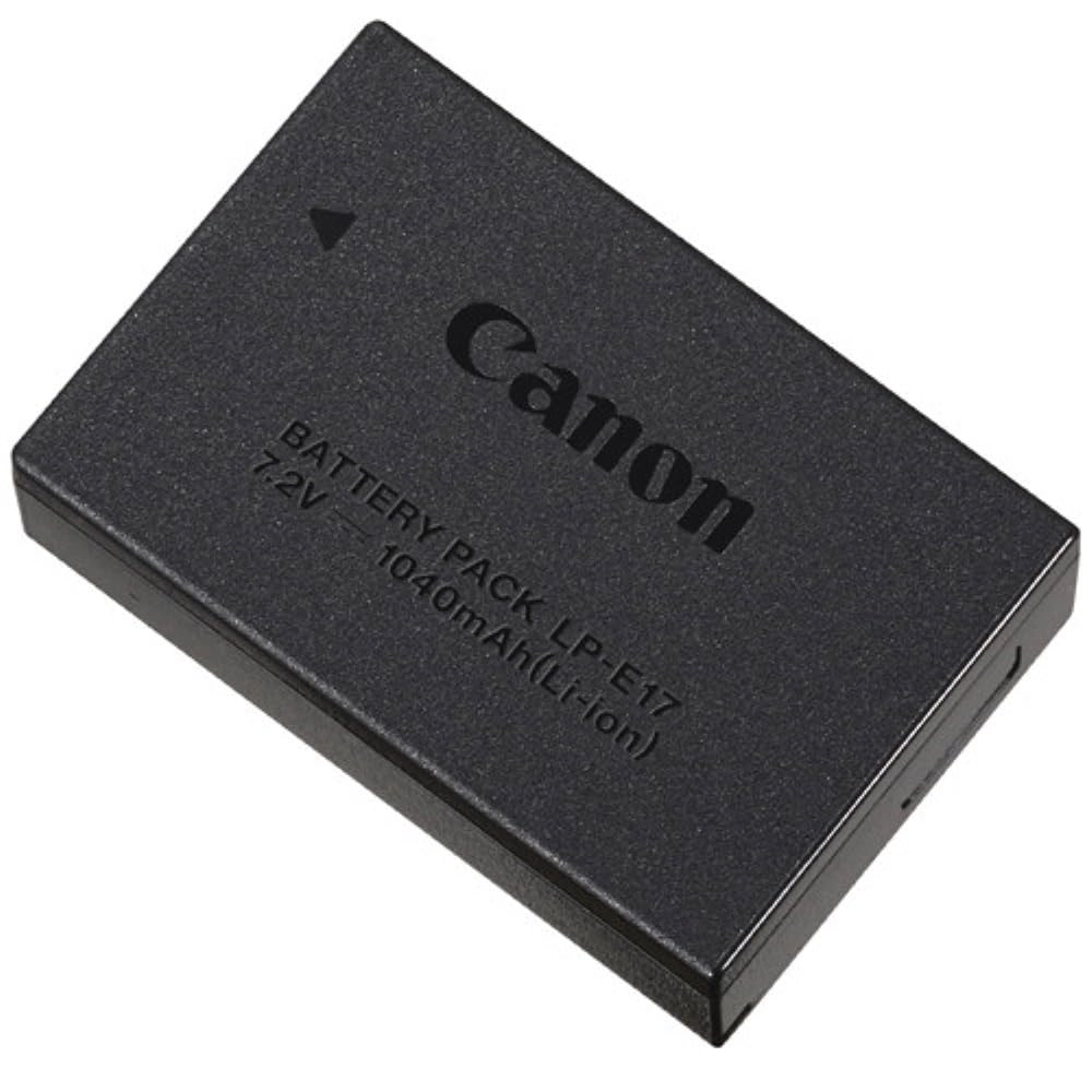 EOS R50 Vlogger Kit + 32GB SD