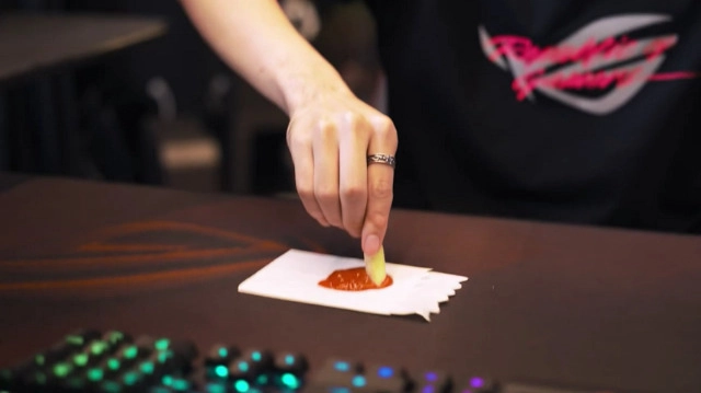 ROG Scabbard II XXL Cloth Gaming Mouse Pad - 90x40 cm