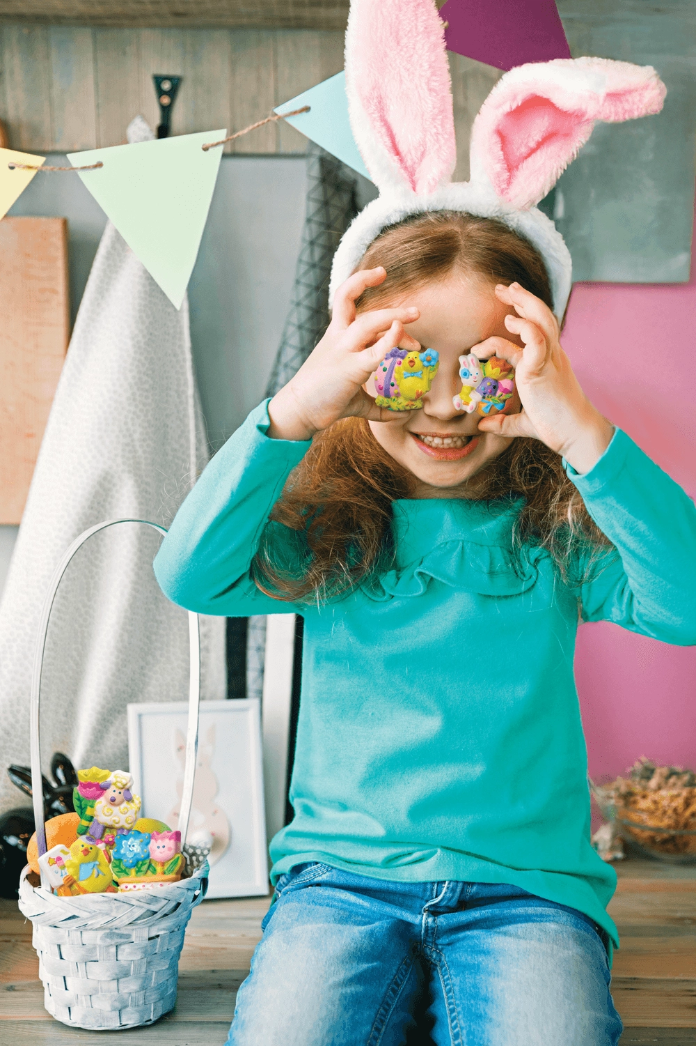 Mould & Paint Craft Kit - Happy Easter Suitable for 5 years & above