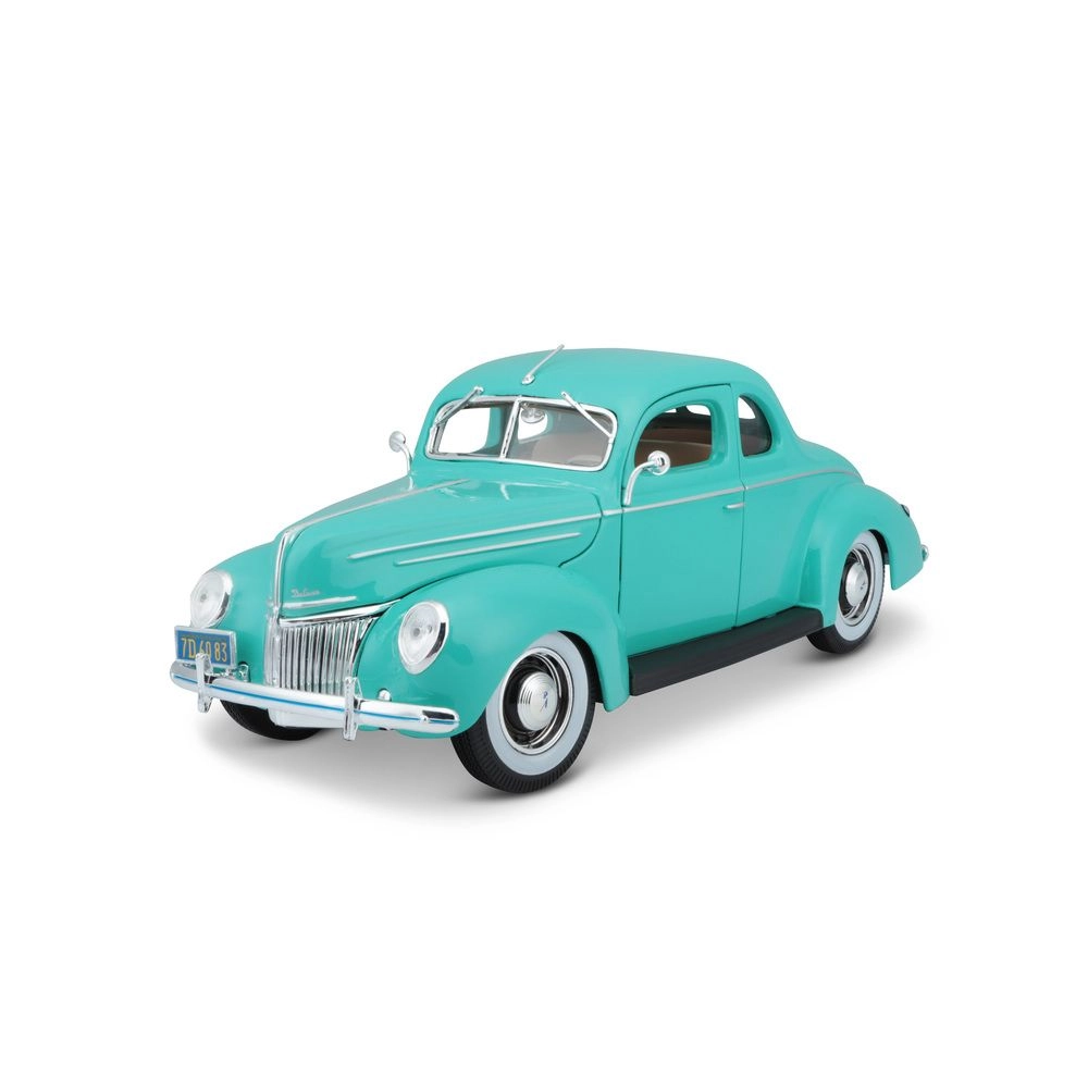 1939 Ford Deluxe Coupe - 1:18