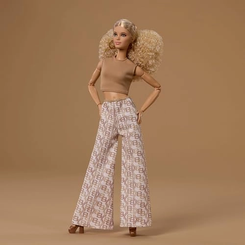 Barbie Basics Model 07 - Blonde Made-to-Move